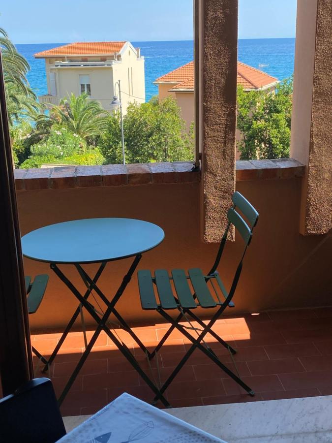 Varigotti #Subitoalmare Exterior foto